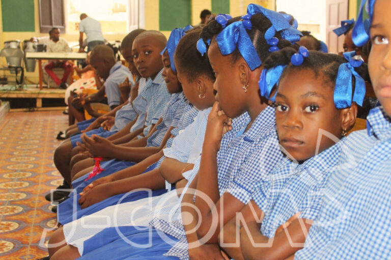Premier jour d’école pour les élèves à Jérémie