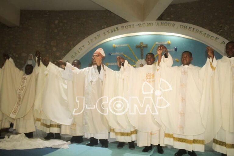 Huit ( 8 ) nouveaux prêtres pour le diocèse de Jérémie