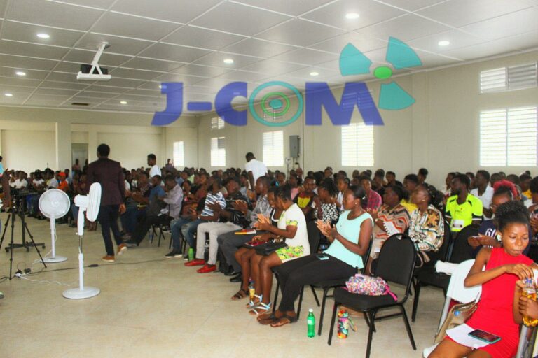«L’importance de la technologie» présentée aux jeunes de Jérémie dans un séminaire