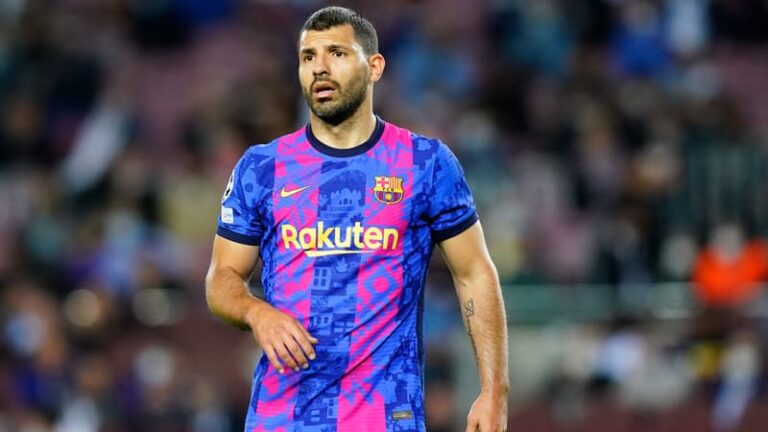 Kun Agüero prend sa retraite