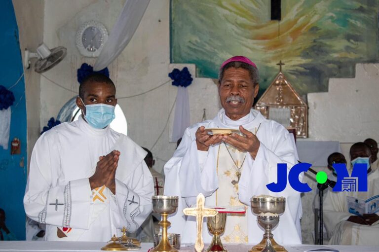 Mesaj Evèk Joseph Gontrand DÉCOSTE pou ane 2022 a