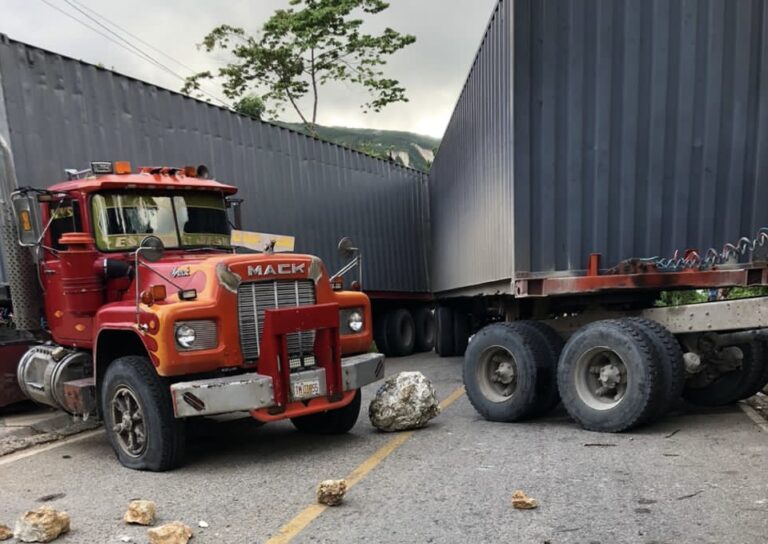 La route nationale #7 bloquée à Marceline