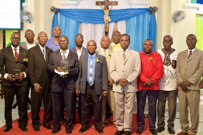 Hommage aux Professeurs du Collège Etzer Vilaire 1998-1999