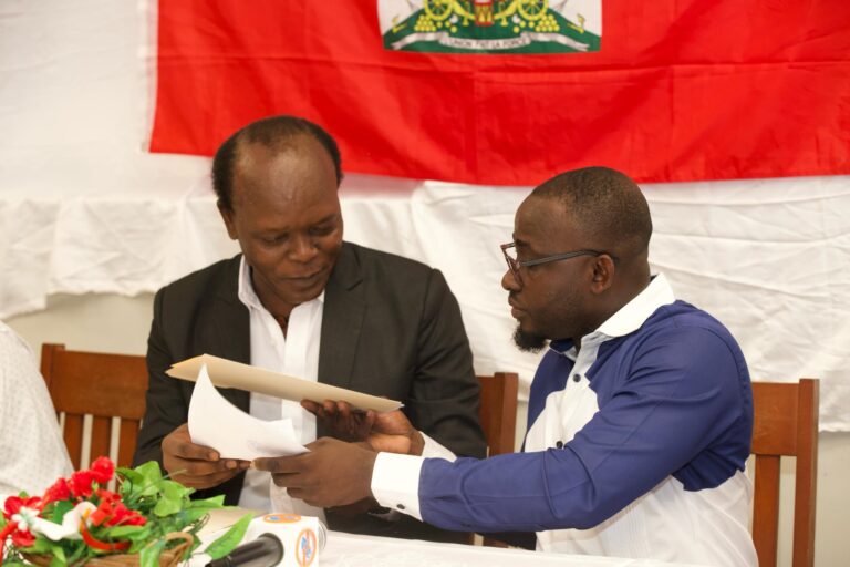 Signature d’un accord de partenariat entre la Direction Sanitaire et l’Université Publique de la Grand’Anse