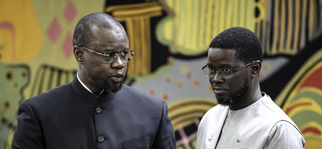 Sénégal : le président Diomaye Faye révoque le Premier ministre Ousmane Sonko